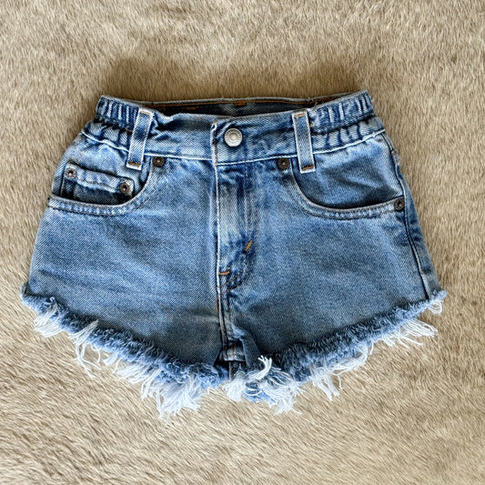 Vintage Levi’s Shorts — 6
